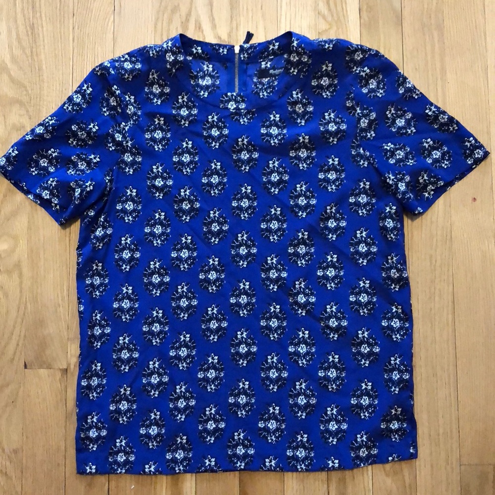 Short sleeve silk blouse